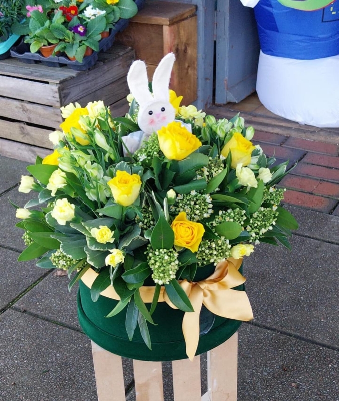 Easter bunny hatbox