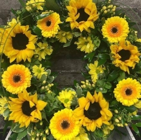 Sunflower Open Wreath